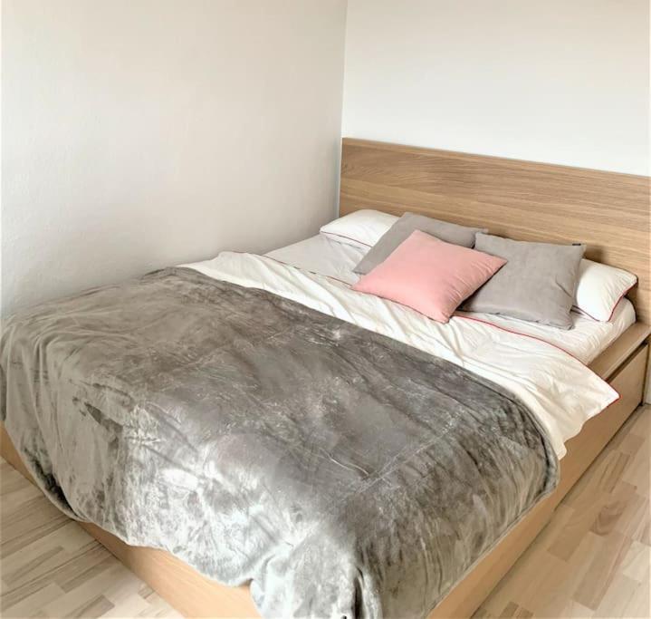Uni-Klinikum- Zentrale Lage Von Holsterhausen Daire Essen Dış mekan fotoğraf